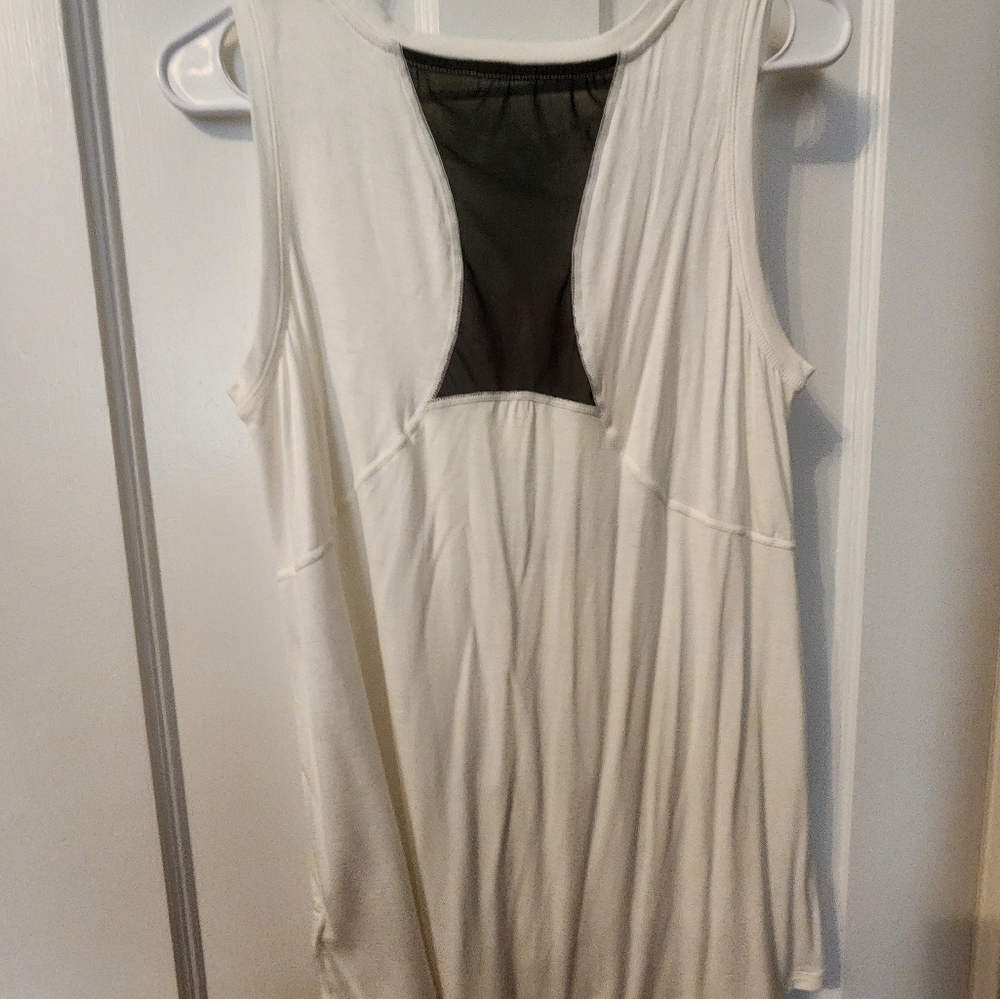 NWT Lularoe Rise Work Out Tank Top Size Small - Picture 2 of 3